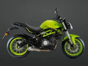 2023 Benelli 302S - Green