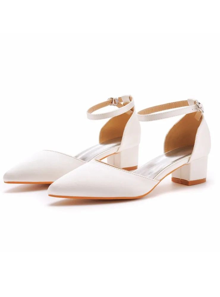 4 cm Low-heeled Pointed Sandals