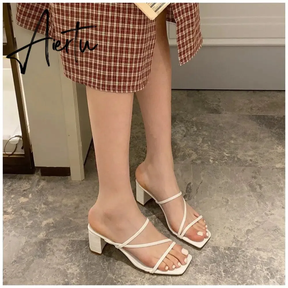 Aiertu Elegant Women Dress Shoes Summer Outdoor Beach Clip Toe Narrow Band Square Heels Slippers Fashion Peep Toe Sandalen