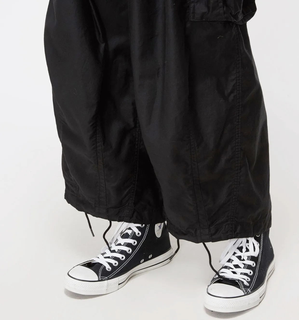 Cargo Pant / Drawstring Adjustment / Large Patch Pockets /Wide