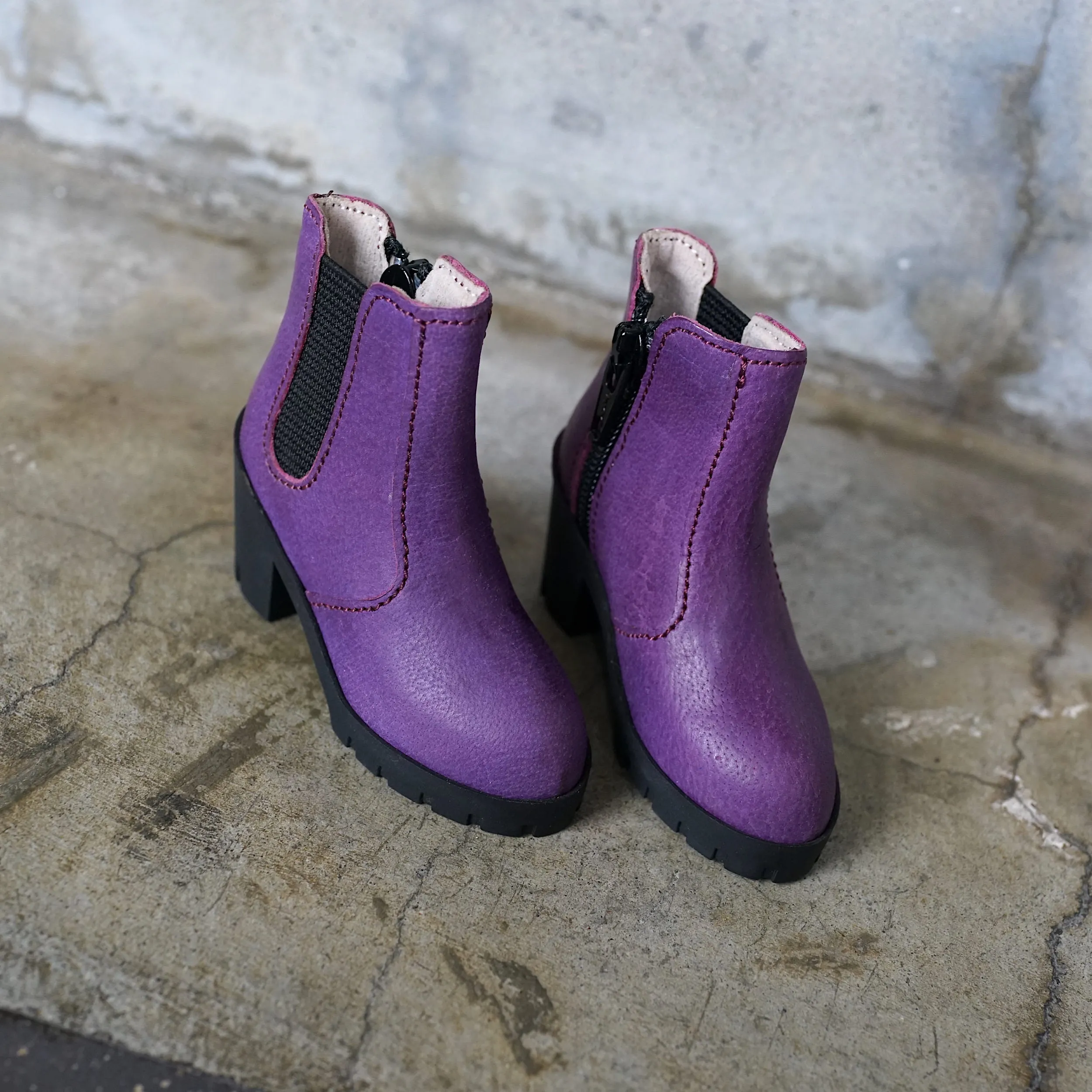 Chelsea Boots (Purple Rain)