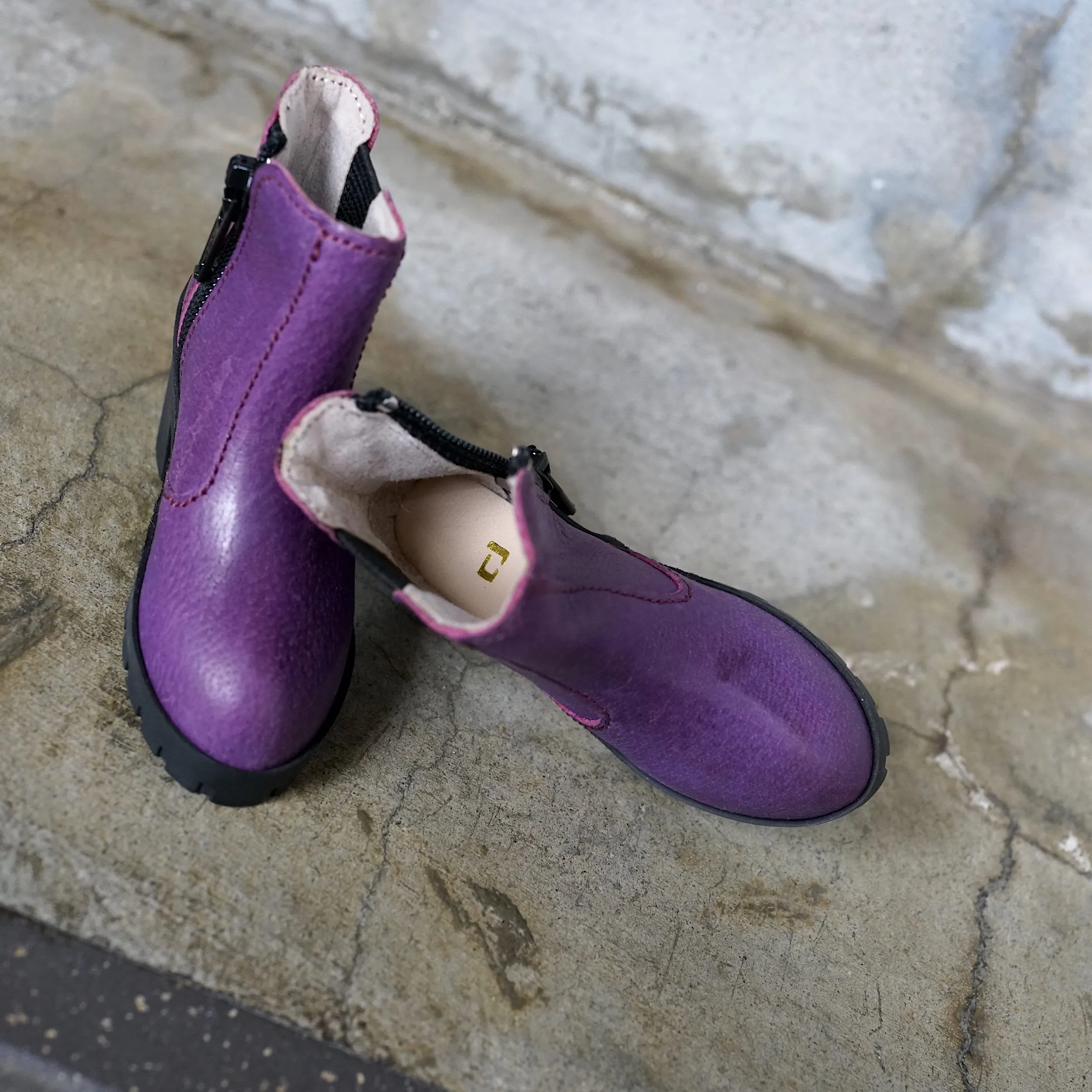 Chelsea Boots (Purple Rain)