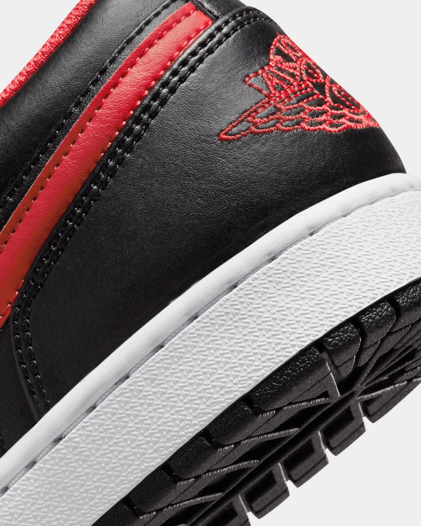 Jordan Air Jordan 1 Low "White Toe" Black/Fire Red-White