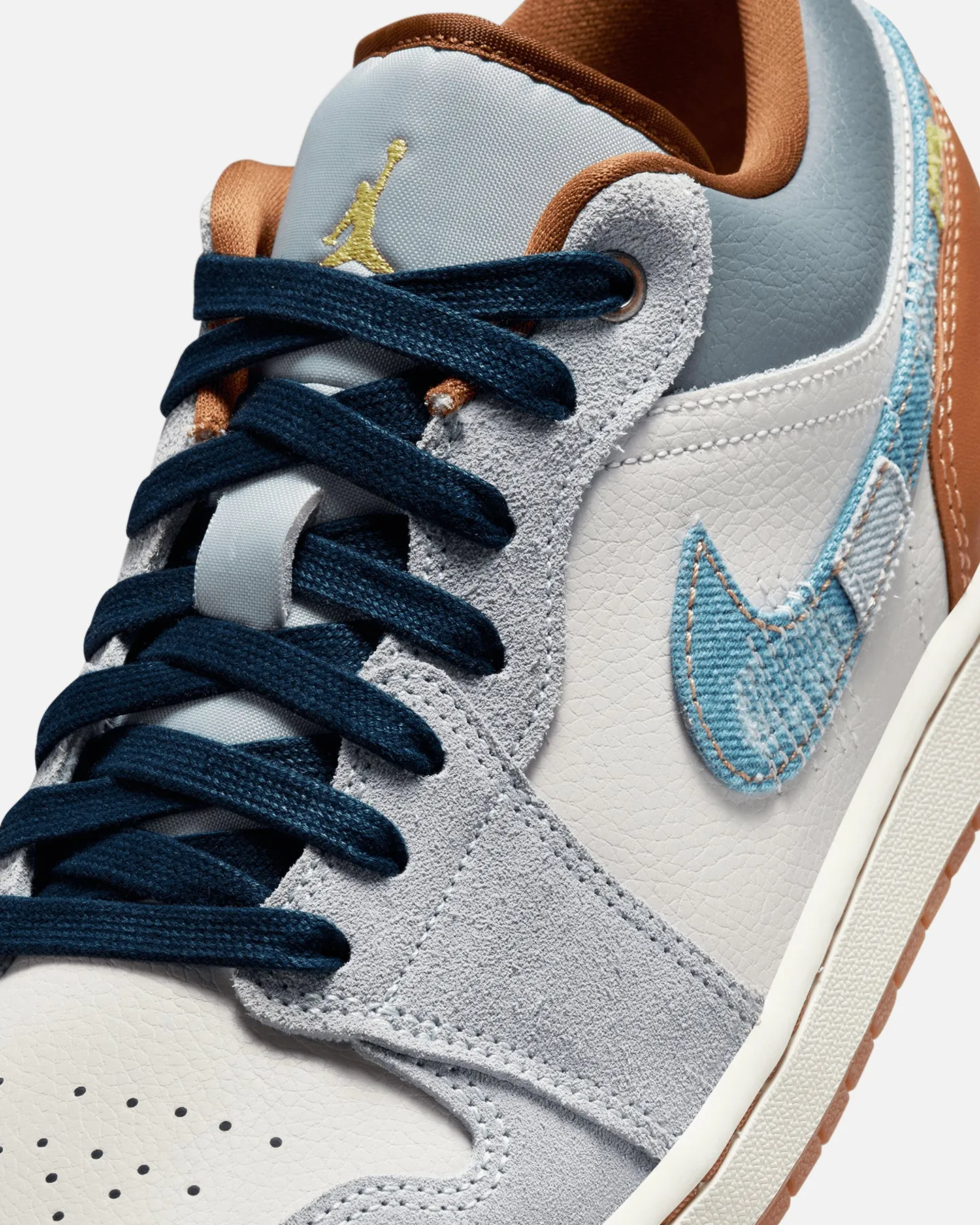 Jordan Air Jordan 1 Low SE "Denim" Blue