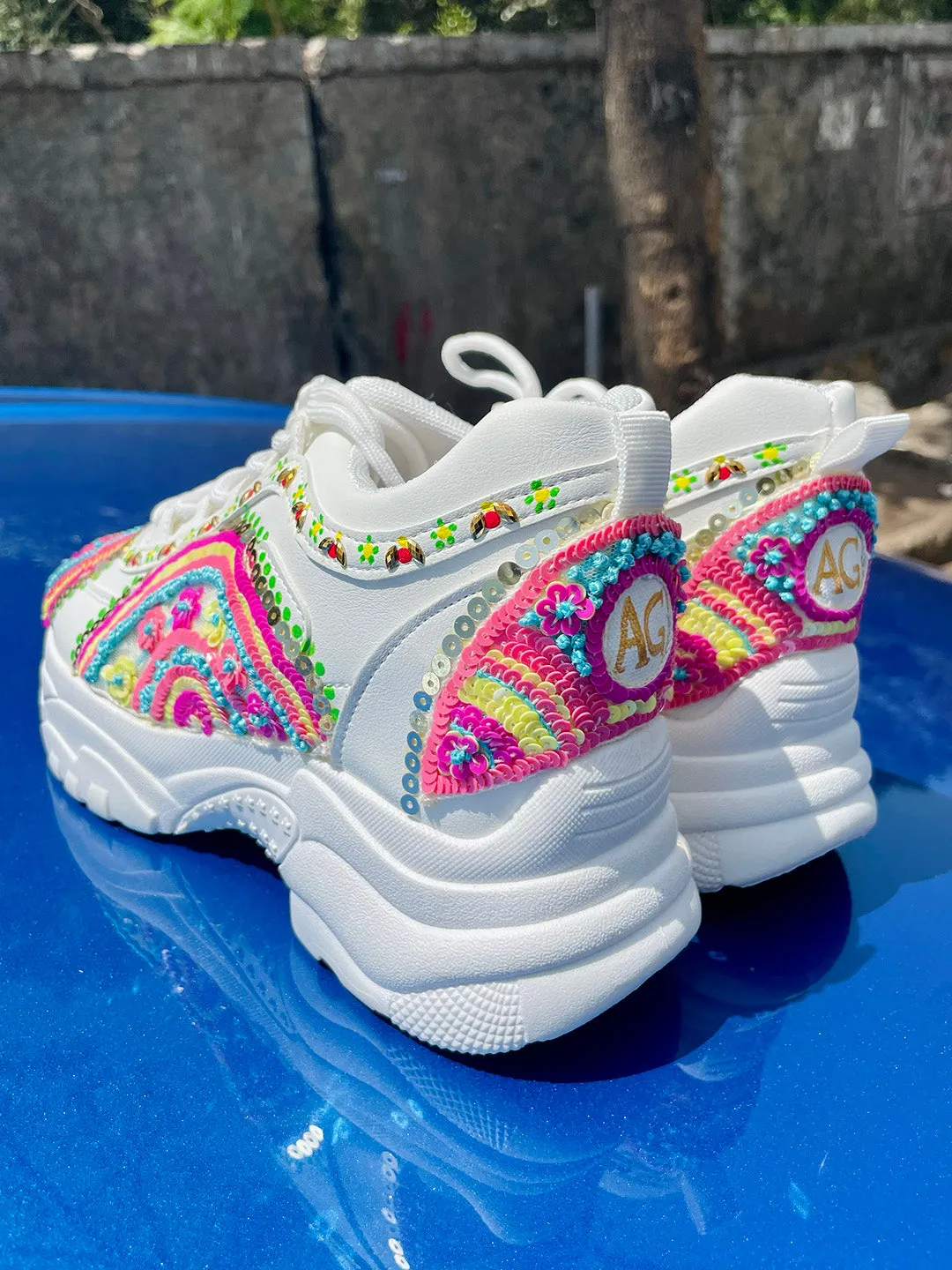 Multicolor Neon 3D Embroidered Kanvas Sneakers