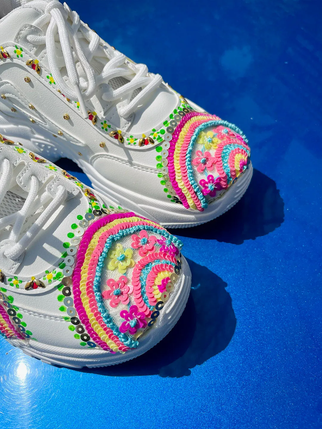 Multicolor Neon 3D Embroidered Kanvas Sneakers