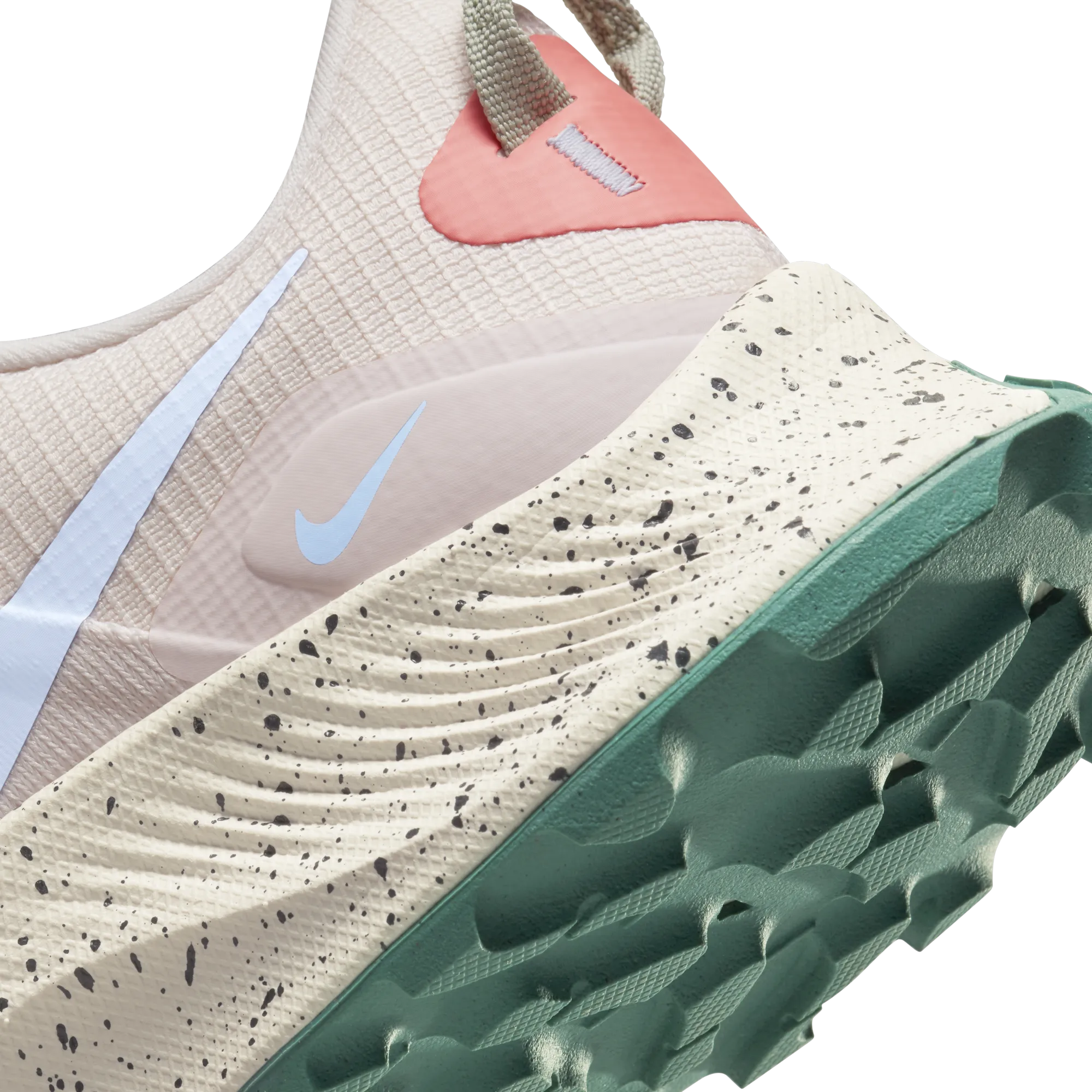 Nike Women's Pegasus Trail 3