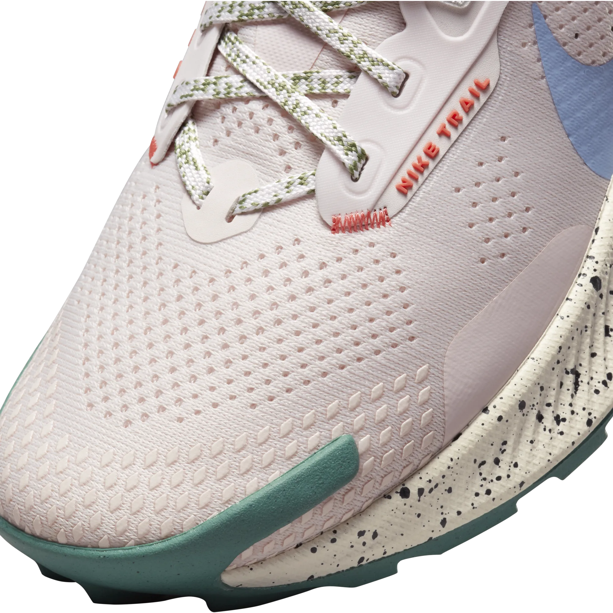 Nike Women's Pegasus Trail 3