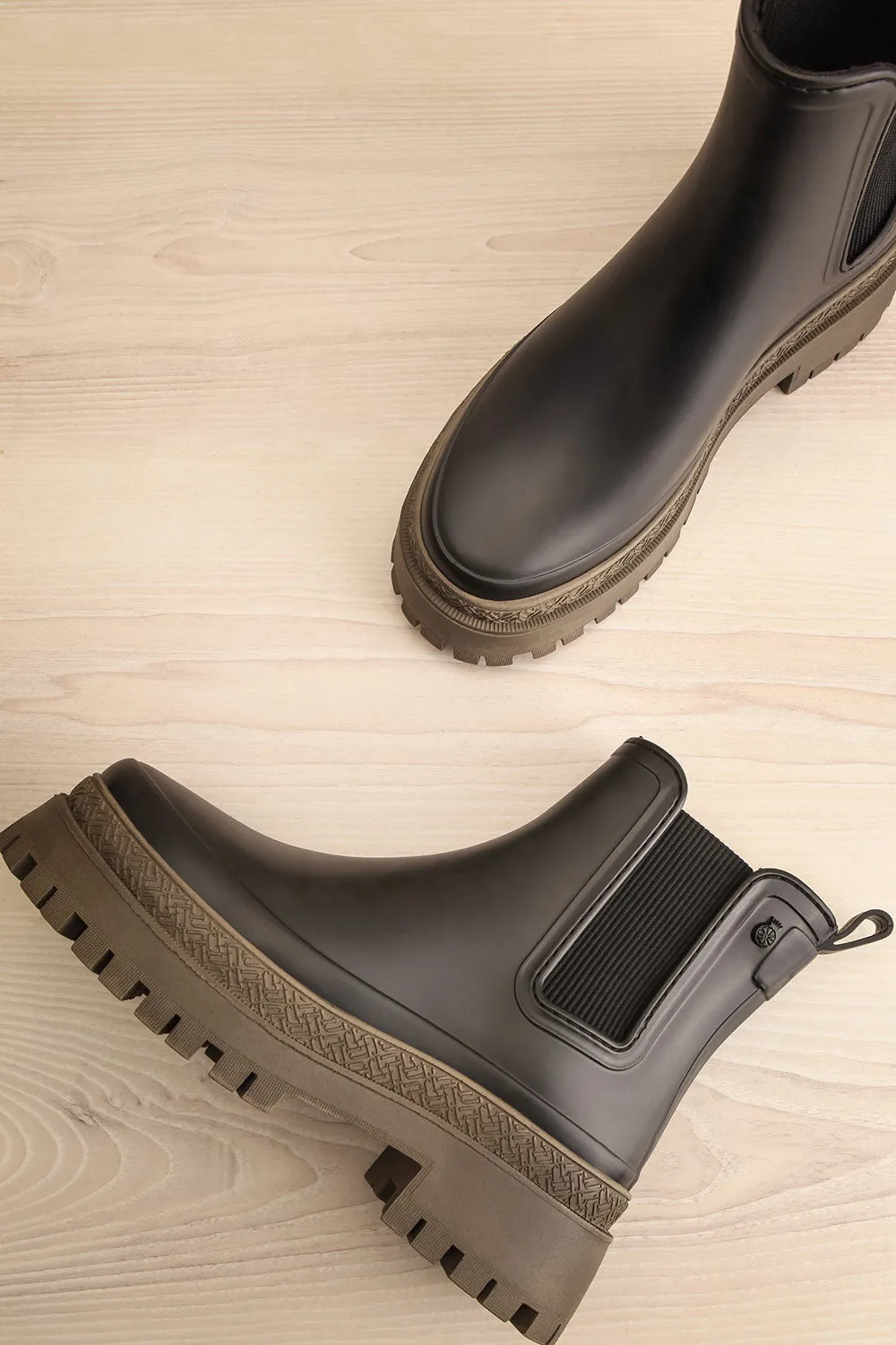 Rustavi | Matte Black Platform Rain Boots