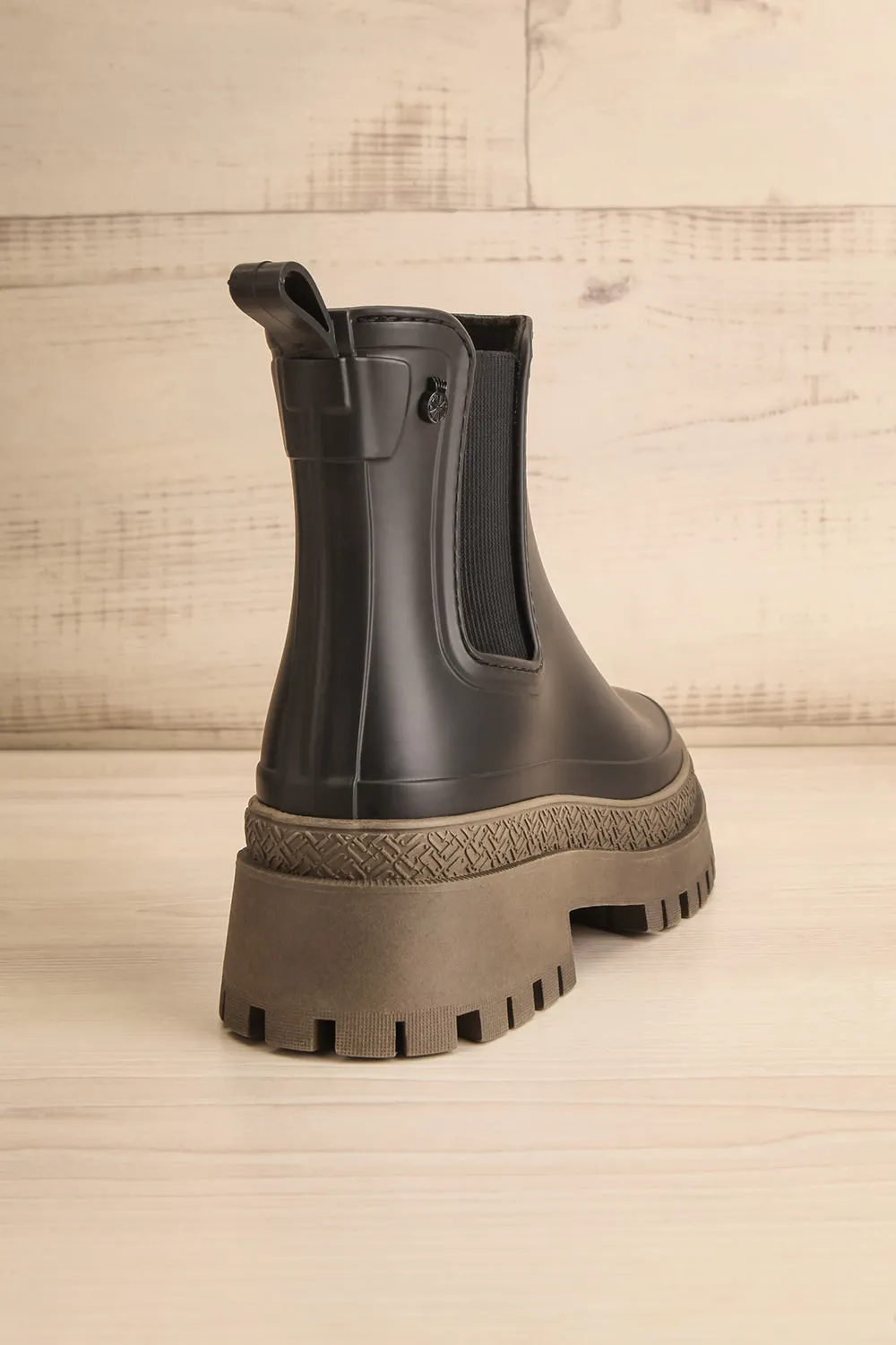 Rustavi | Matte Black Platform Rain Boots