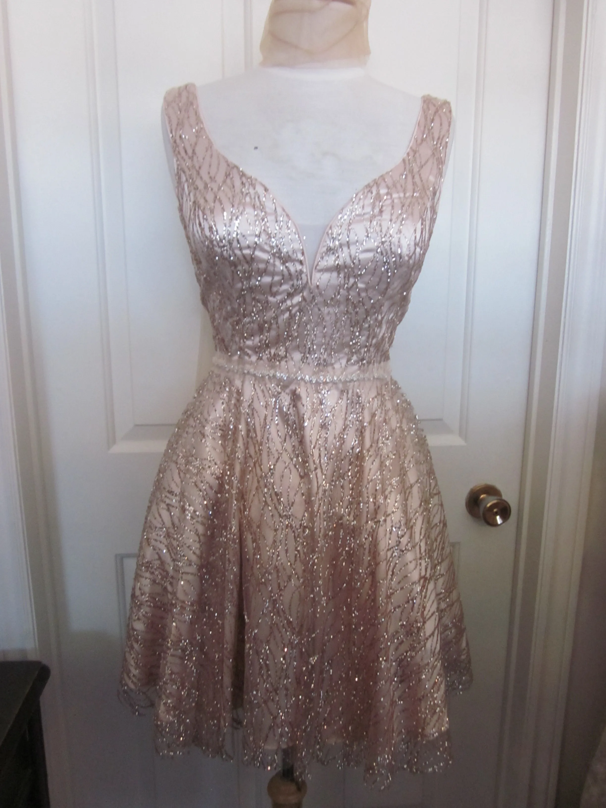 Short Sleeveless Glitter Dress Size L  Style 3103