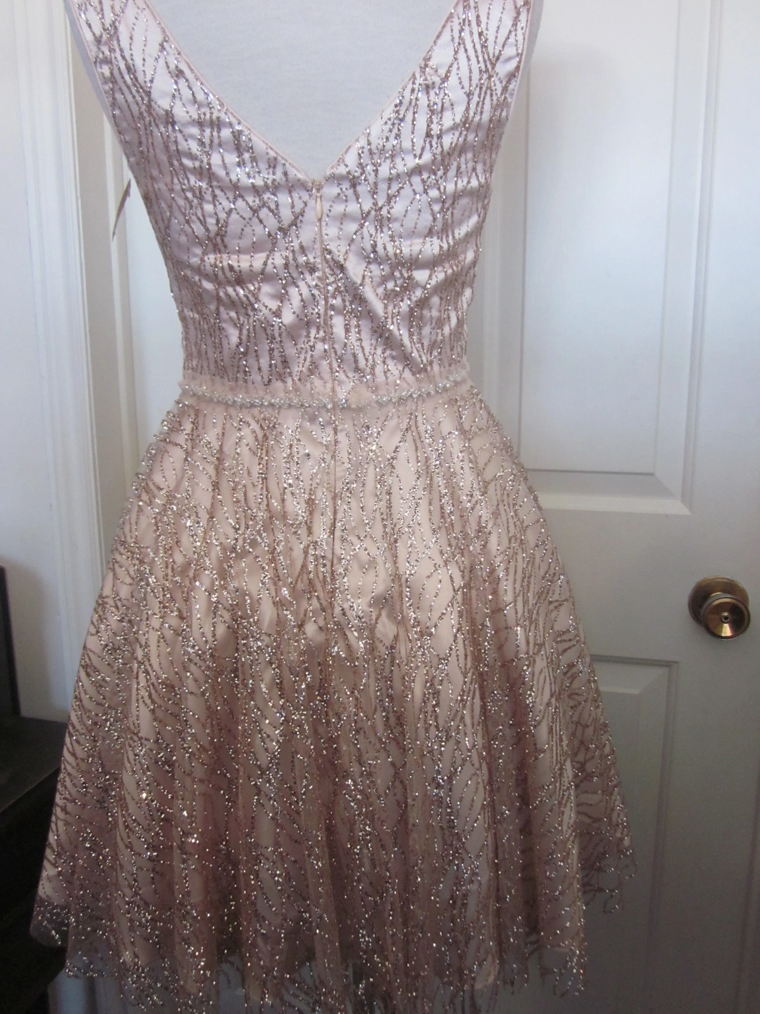 Short Sleeveless Glitter Dress Size L  Style 3103