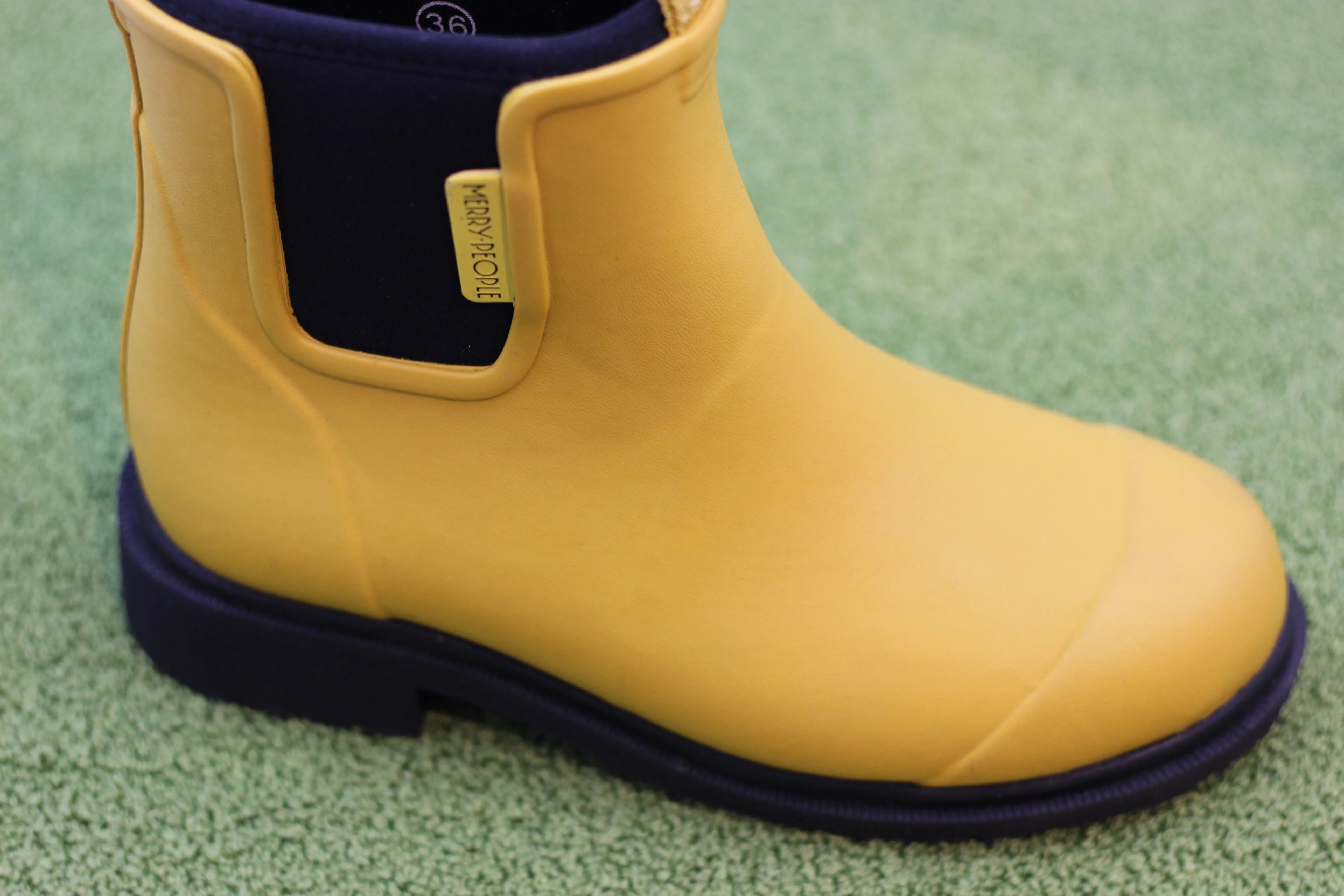 Womens Bobbi Rain Boot - Yellow/Mustard Rubber/Neoprene